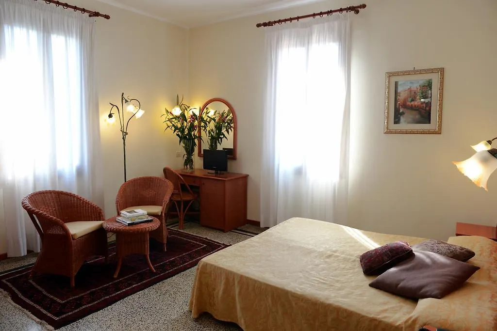 ***  Hotel Villa Orio & Beatrice Lido di Venezia Italy